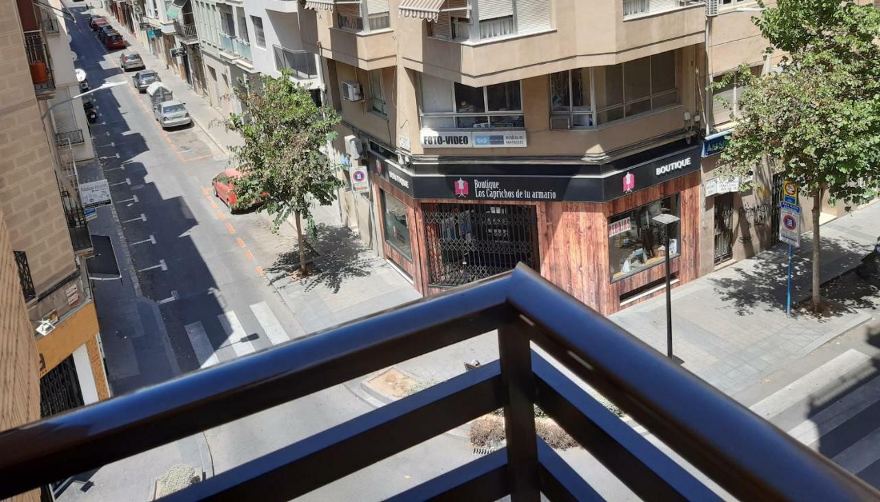 Alicante & Urban Center Buitenkant foto